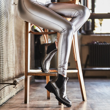 Sztyblety damskie APIA Valeria Fucile